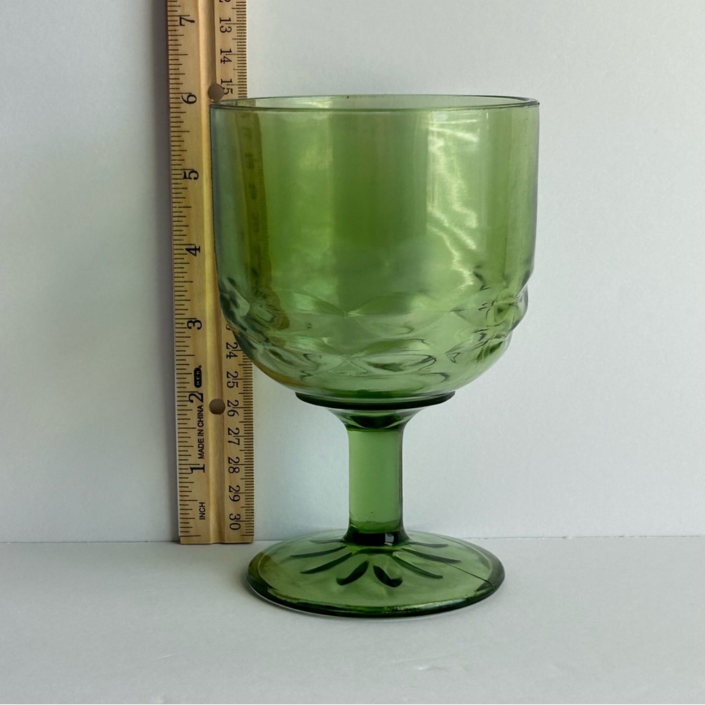 Vintage Green Goblet/Beer Glass; EUC